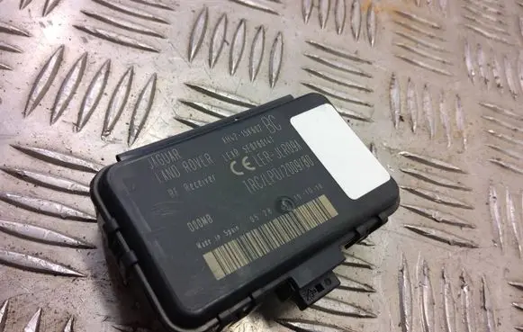 Land Rover Discovery 4 - LR4 Antenna control unit ah4215k602