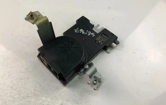 Audi A3 S3 8P Other control units/modules 8P4035225D