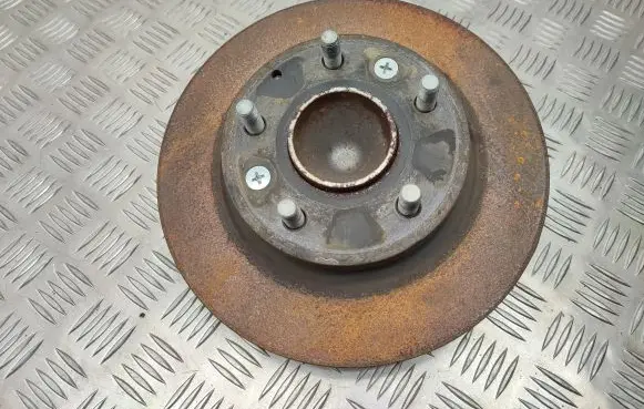 Mazda 3 Rear wheel hub