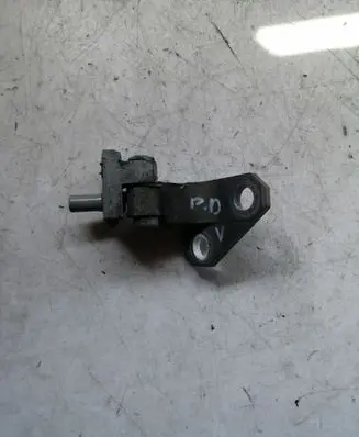 Volkswagen Golf VI Front door upper hinge