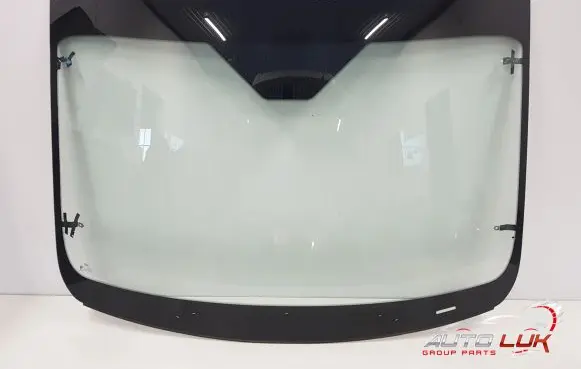 Ford Transit VII Front door window glass four-door