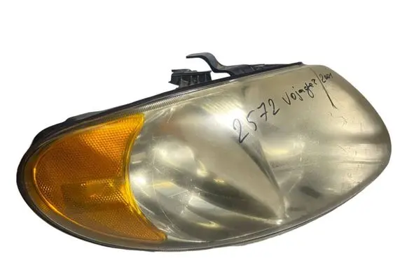 Chrysler Town & Country IV Headlight/headlamp 04857700AB