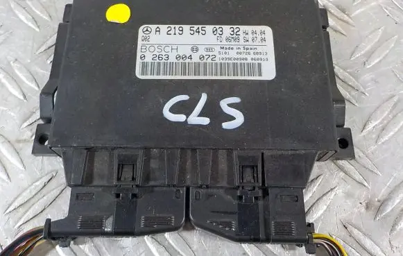 Mercedes-Benz CLS C219 Parking PDC control unit/module A2195450332 1039E00908 0263004072