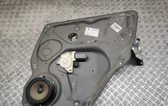 Mercedes-Benz B W245 Rear door window regulator with motor A1697301679 985009106