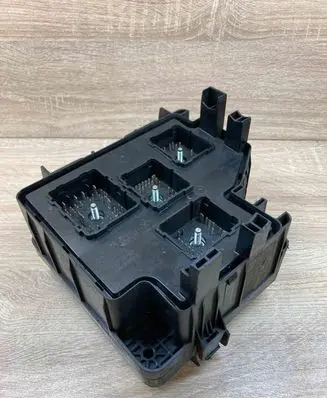 Hyundai Sonata Fuse module 919502B100