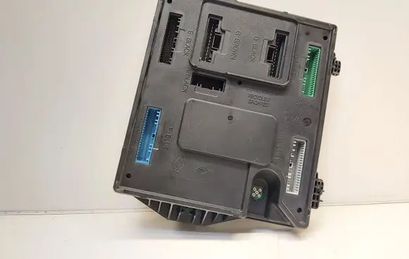 Renault Scenic III - Grand scenic III Central body control module 284B17715R