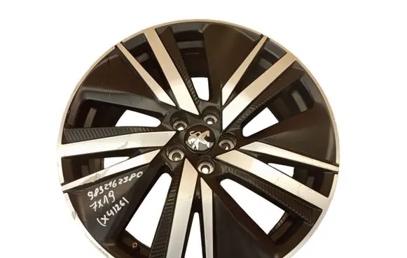 Peugeot 5008 II R19 alloy rim 9832762380
