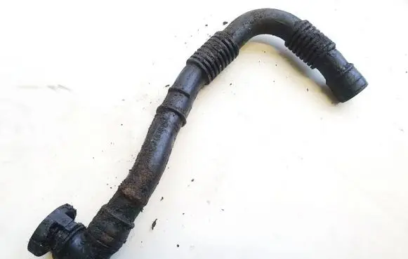 Volkswagen Transporter - Caravelle T4 Breather hose/pipe 03l103493k