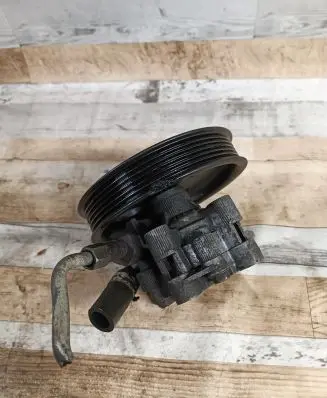 Chrysler Pacifica Power steering pump 04861582AA