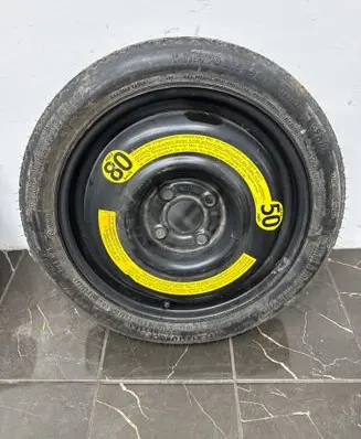 Volkswagen Golf III R15 spare wheel