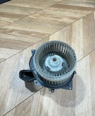 Chrysler 300 - 300C Heater fan/blower 9405315