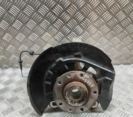 Nissan Qashqai J12 Front wheel hub 400156UA0A
