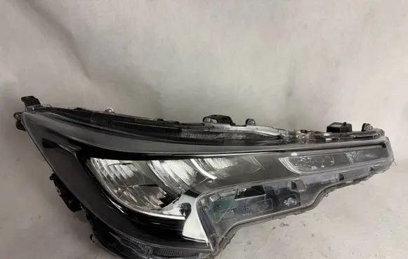 Toyota Corolla E210 E21 Headlight/headlamp 8111002S60 90119224