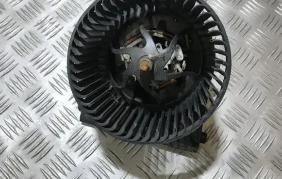 Volkswagen New Beetle Heater fan/blower 1j2819021b 657878q
