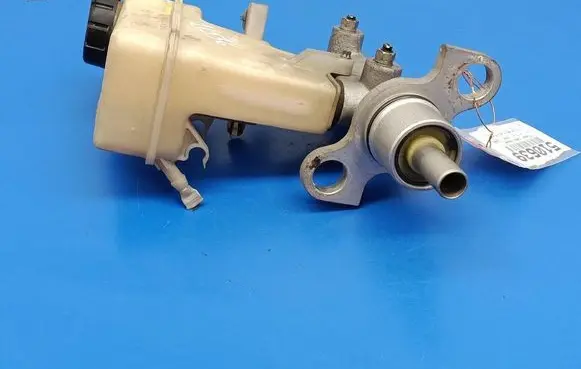 Cadillac BLS Master brake cylinder 