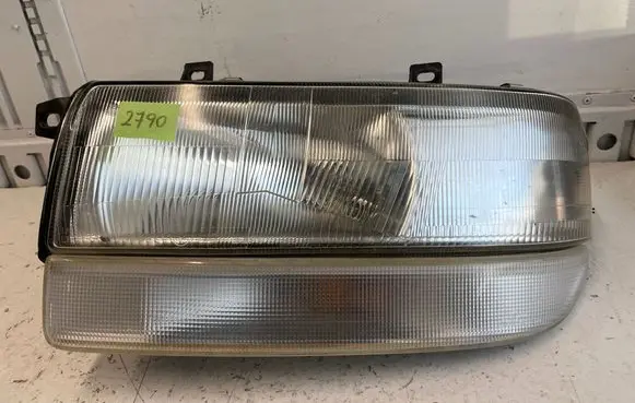 Renault Mascott Headlight/headlamp 085511143L