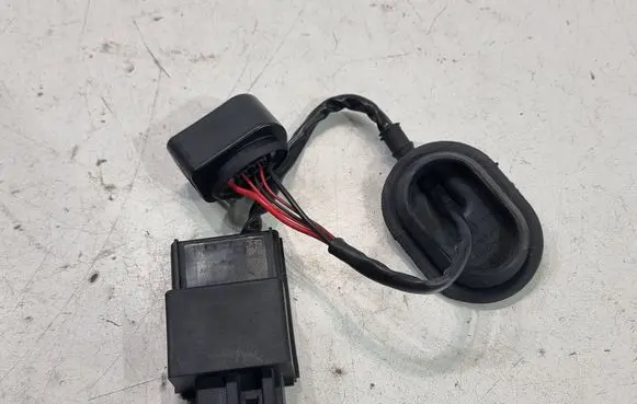 Seat Ibiza IV (6J,6P) Fuel pump relay 1K0906093H