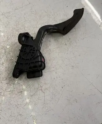 Lexus RX 330 - 350 - 400H Accelerator throttle pedal 7812048090