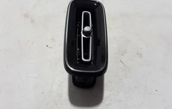 Volvo XC40 Dashboard side air vent grill/cover trim 31442625