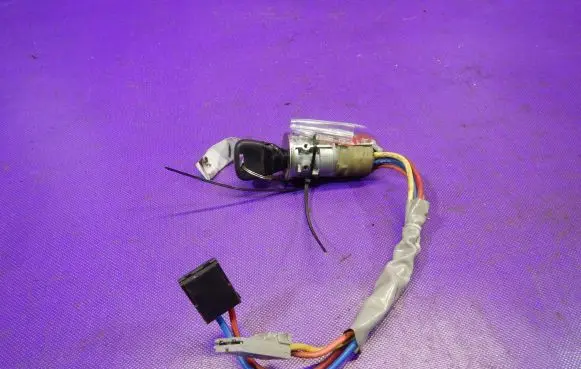Renault Kangoo I Ignition lock