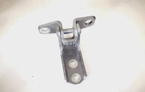 Mitsubishi ASX Rear door lower hinge