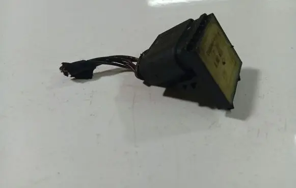 Volkswagen PASSAT B6 Clutch pedal sensor 1J0973705