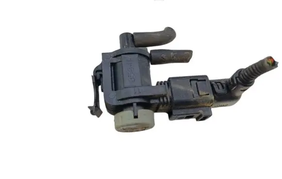 Volkswagen Touareg I Turbo solenoid valve 1J0906283C