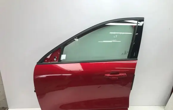 Ford Kuga III Front door