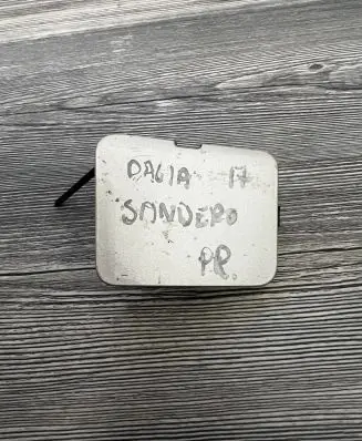Dacia Sandero Front tow hook cap/cover 511802873R