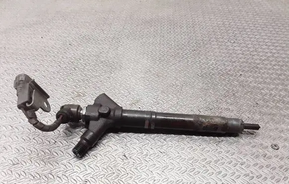 Toyota Avensis T250 Fuel injector 2367026011 02G01001