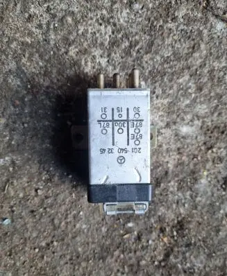 Mercedes-Benz C W203 Other relay 897162