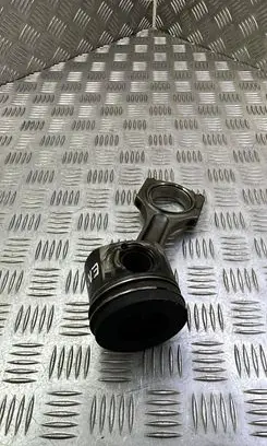 BMW X5 E70 Piston with connecting rod