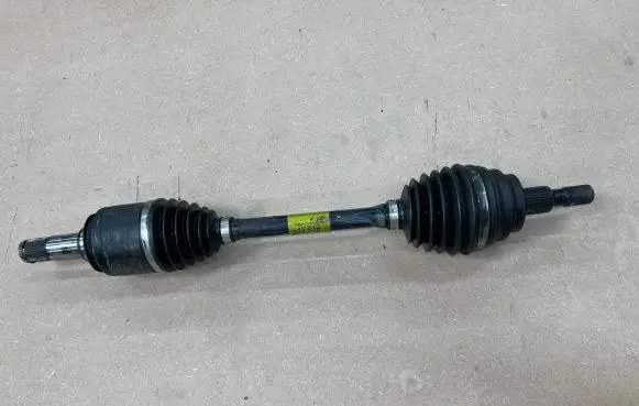 Mercedes-Benz ML W164 Front driveshaft a1643300801 324770