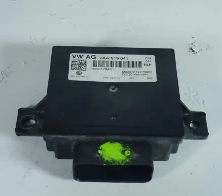 Volkswagen PASSAT CC Engine control unit/module 3AA919041