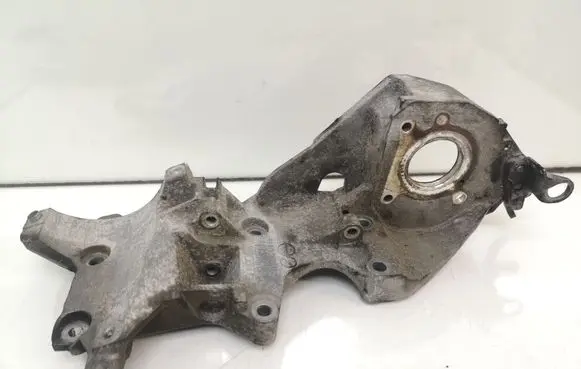 Skoda Octavia Mk2 (1Z) Generator/alternator bracket 03L903143K