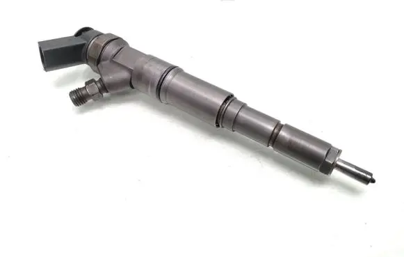 BMW 3 E46 Fuel injector 7789661 0445110131