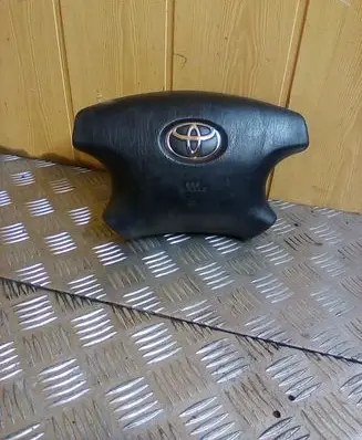 Toyota Avensis Verso Steering wheel airbag
