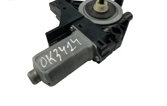 Volvo V60 Rear door window regulator motor 966268103