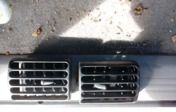 Mazda BT-50 Quarter panel pressure vent 