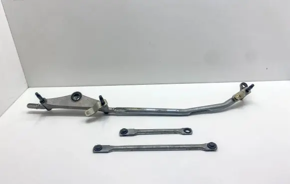 Mercedes-Benz SL R231 Front wiper linkage and motor A2318201240 2318201240