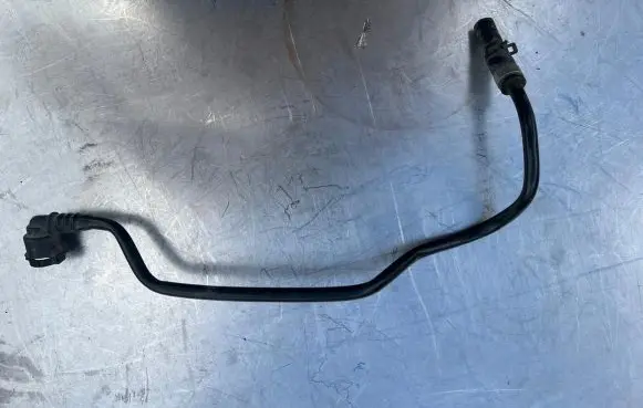 BMW 5 F10 F11 Coolant pipe/hose 7619701