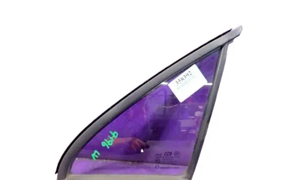Chevrolet Spark Front door window glass four-door 