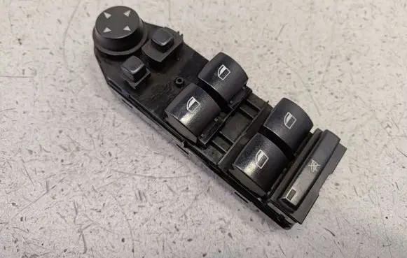 BMW 5 E60 E61 Electric window control switch 6943246 61316943246 61316951909