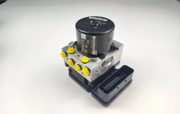 Volkswagen Golf VI ABS Pump 1K0907379AH 10096103333 1K0614517AS