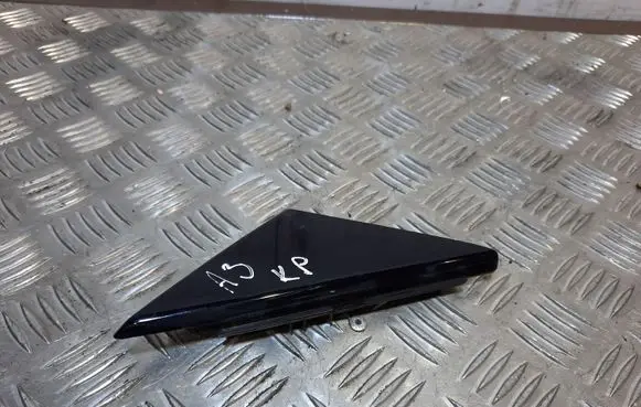 Audi A3 S3 8V Front door glass trim molding 8V5837637