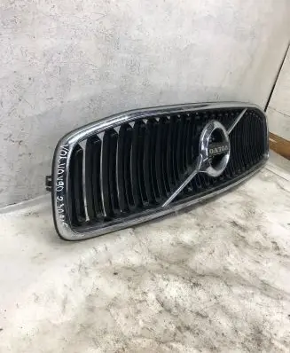Volvo S90, V90 Front bumper upper radiator grill 31425409
