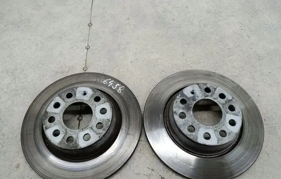 Volkswagen PASSAT B6 Rear brake disc 0986479B93BOSCH