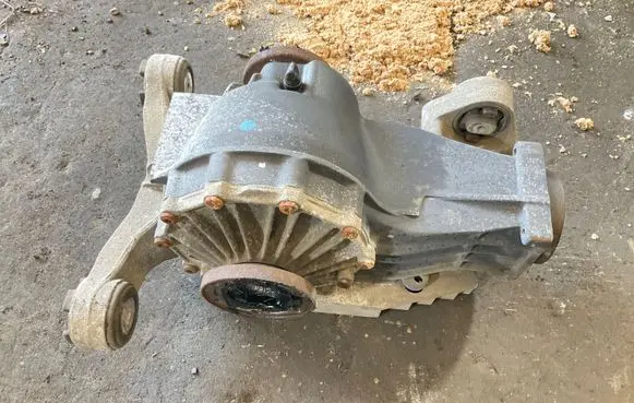 Audi A8 S8 D2 4D Rear differential 01R525053Q