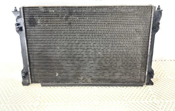Audi A6 S6 C6 4F Coolant radiator 4F0121251L