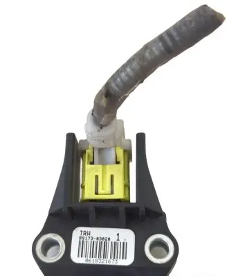 Toyota Yaris Airbag deployment crash/impact sensor 891730D020 0618321673